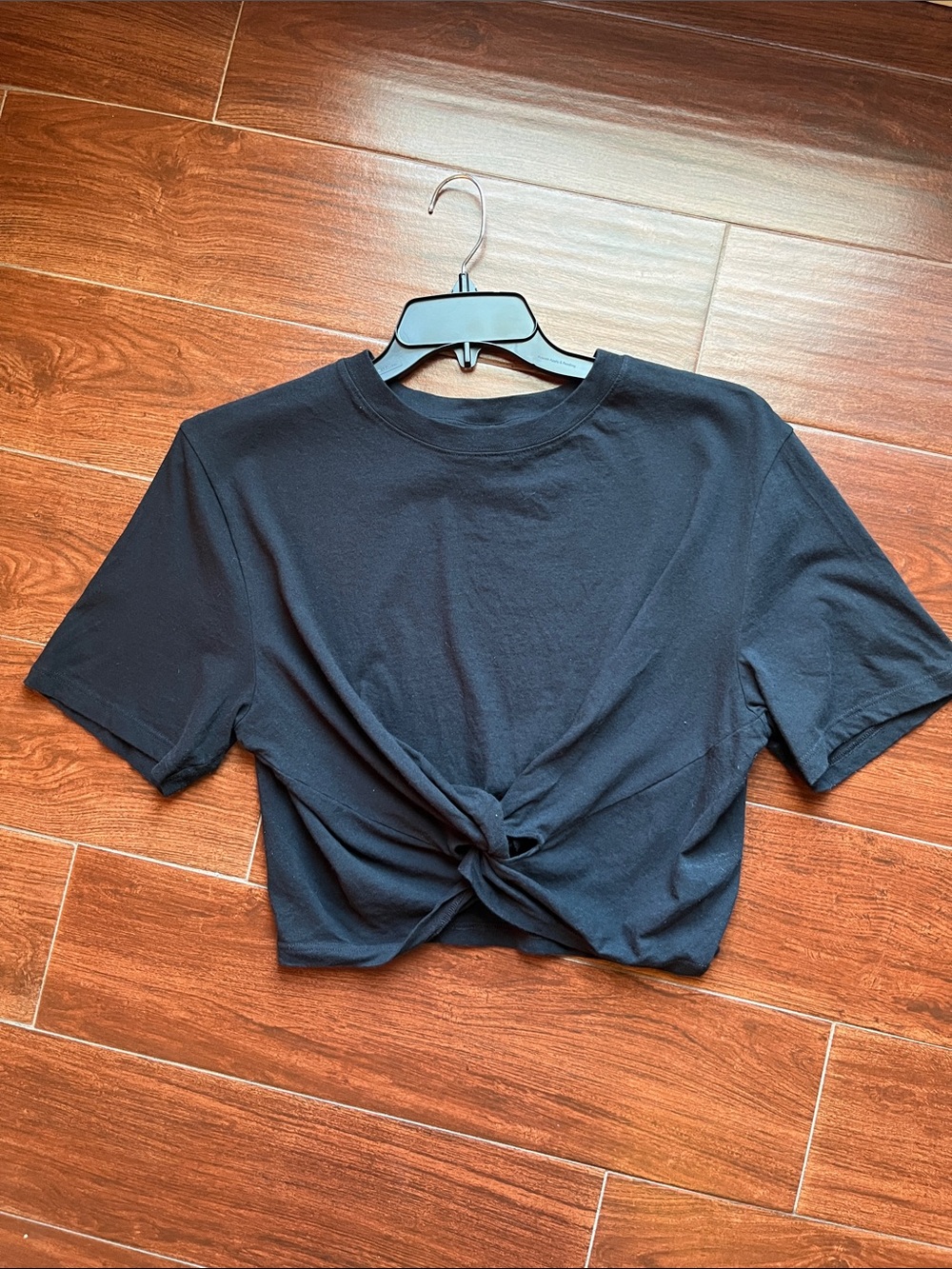 Topshop Black Twist-Front Crop Tee